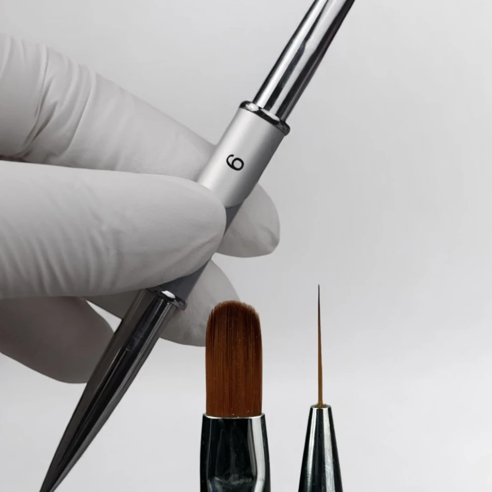 Brush  9