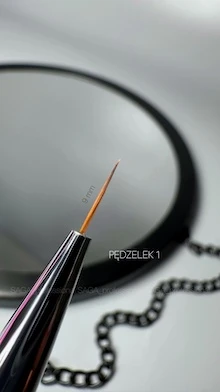 NAIL ACCESSORIES